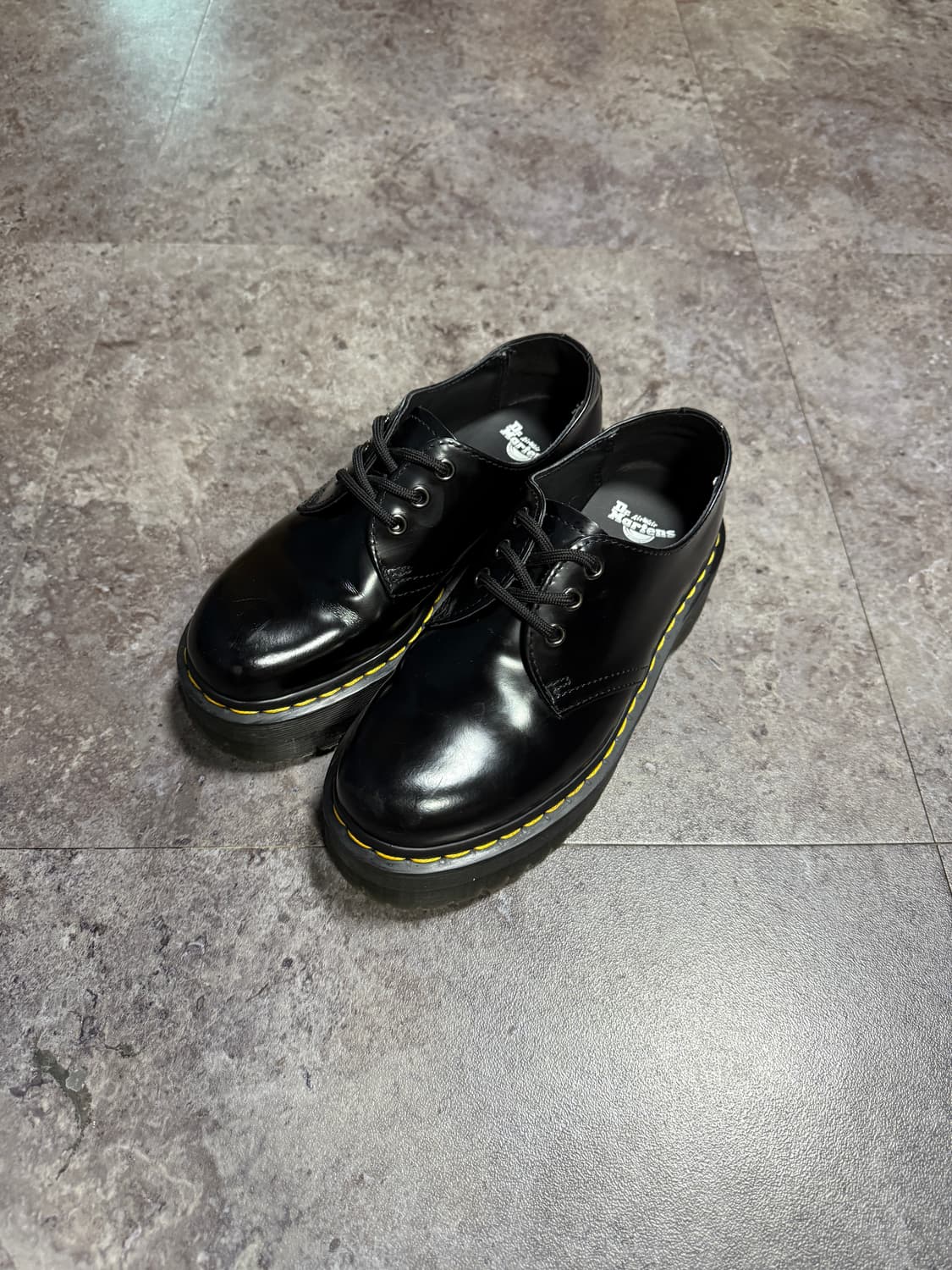 닥터마틴 1461 쿼드 230 상품이미지1