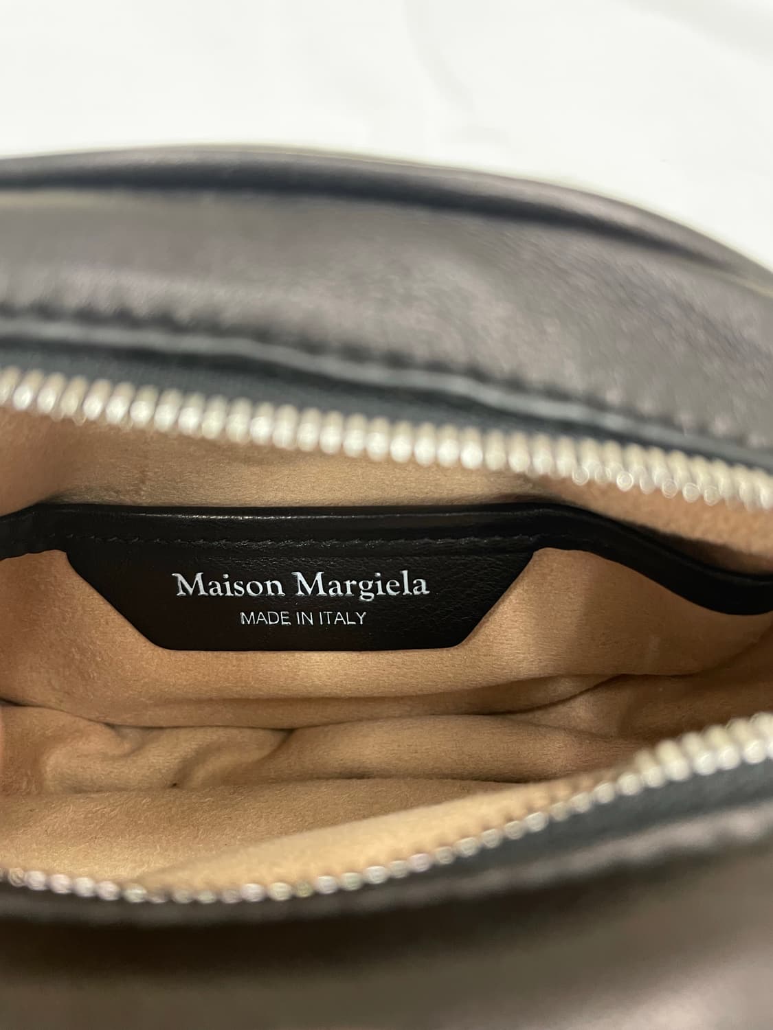 마르지엘라 타비 마이크로 카메라백 상품이미지4