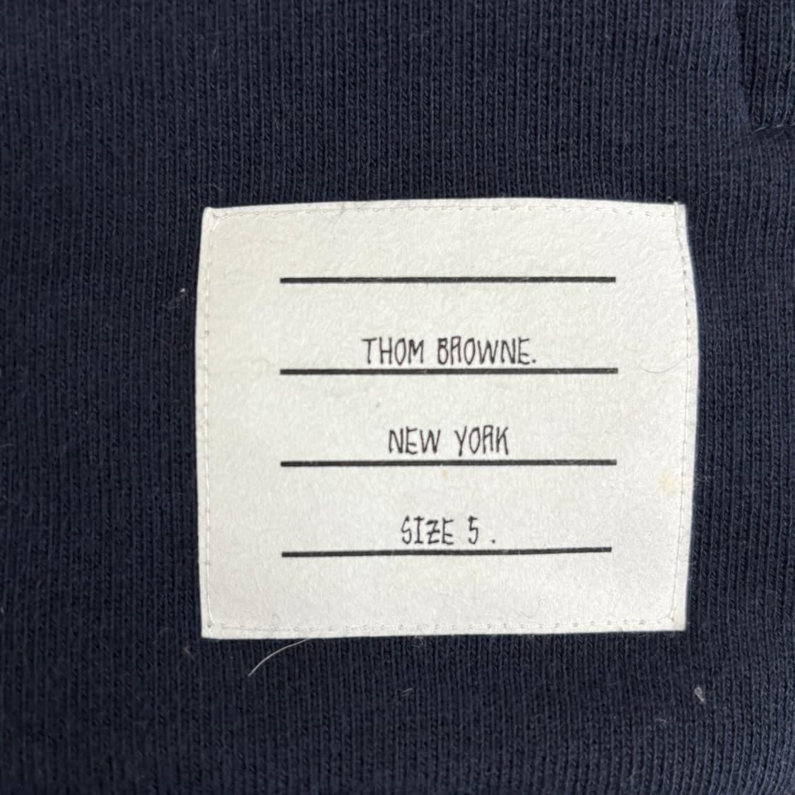 [5]톰브라운 백삼선 후드티 상품이미지2