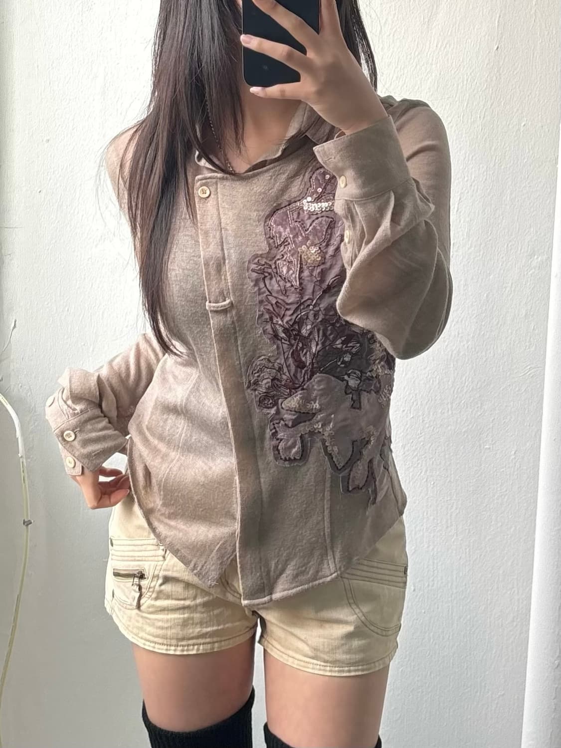 Vintage Brown Sheer Applique Shirt 상품이미지1