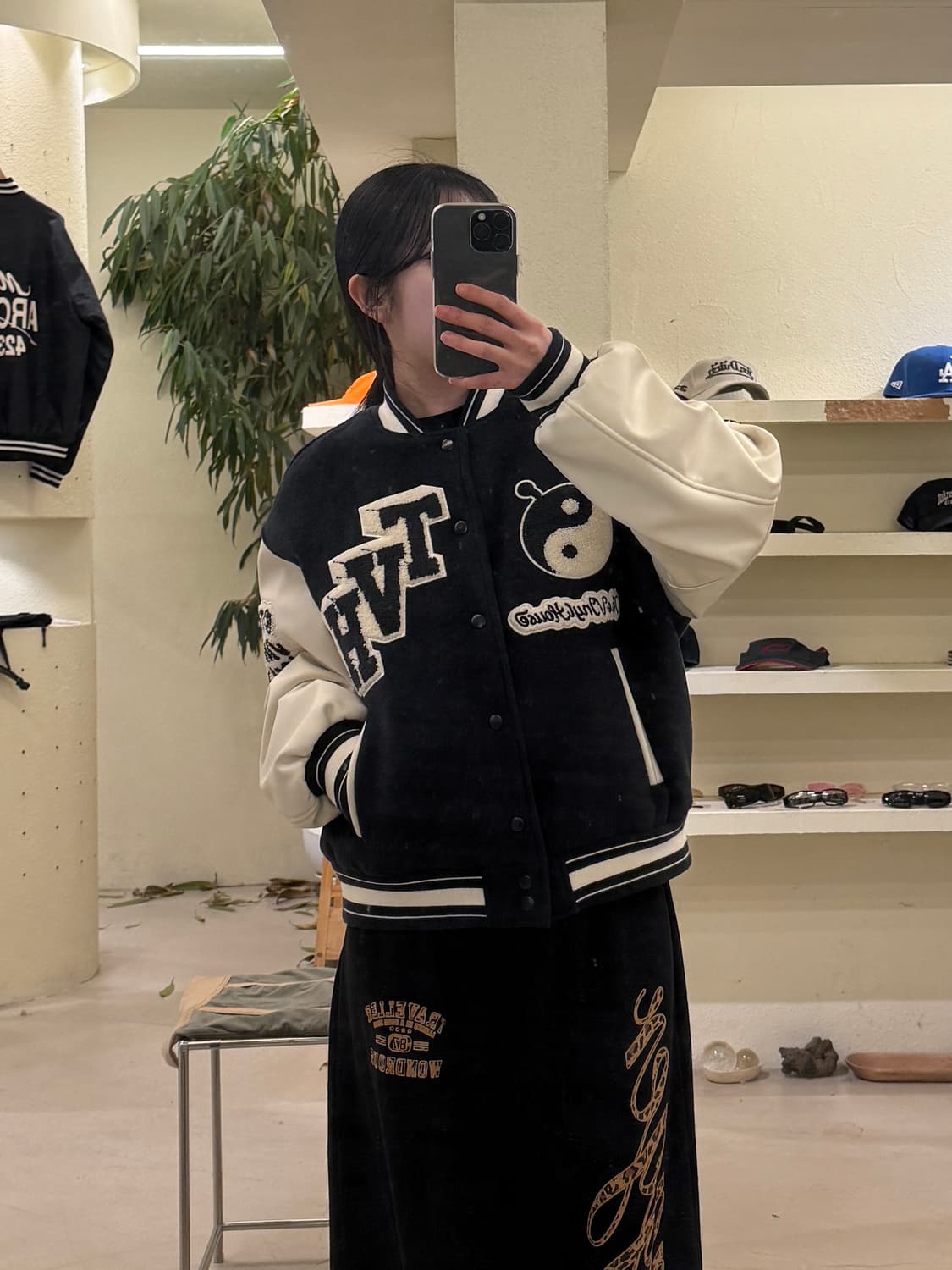 더바이닐하우스 빅로고 패치 레더 모직 바시티 자켓 U300 상품이미지1