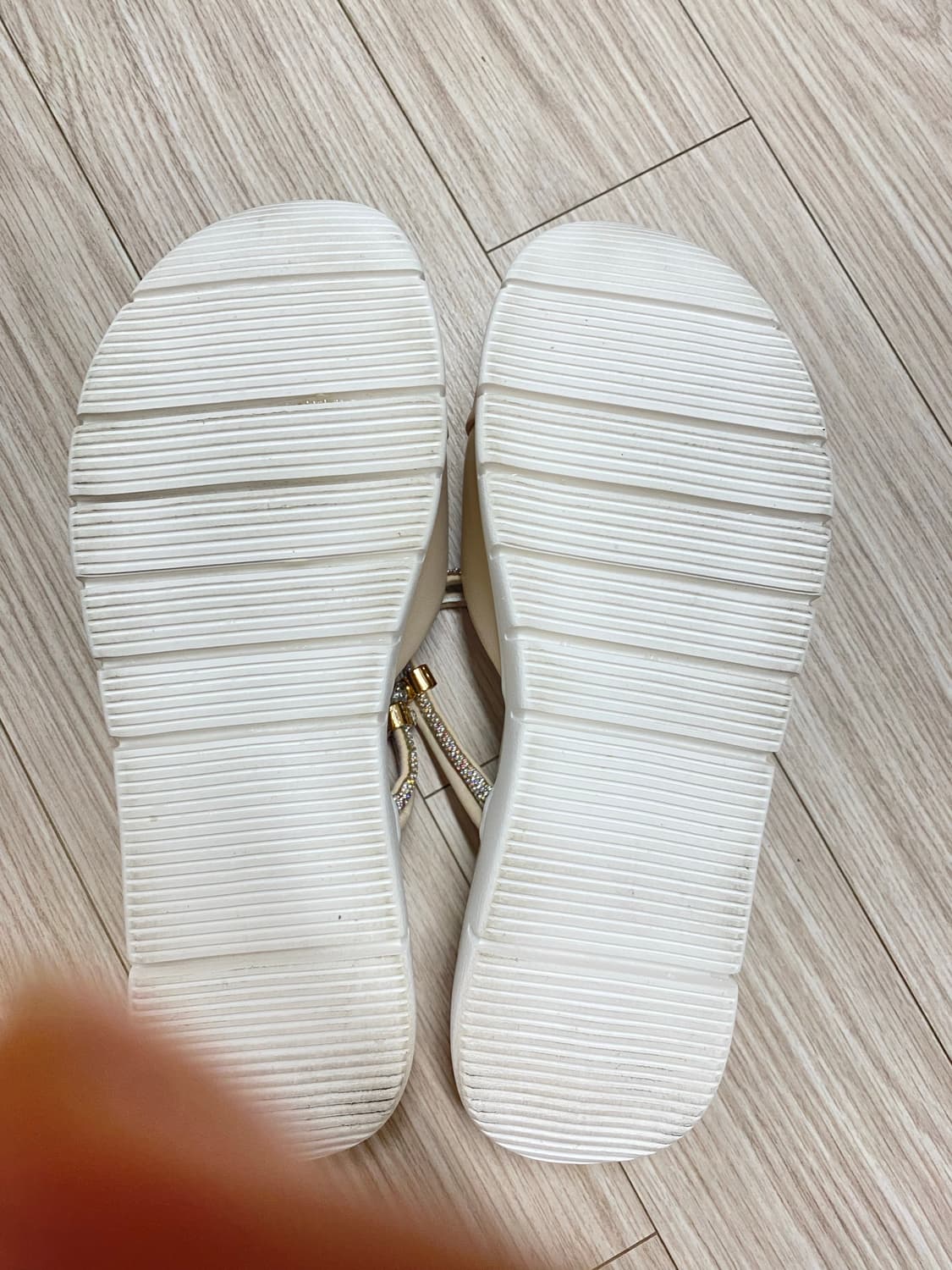 고세 베이지 큐빅 스트랩 샌들 225 상품이미지5