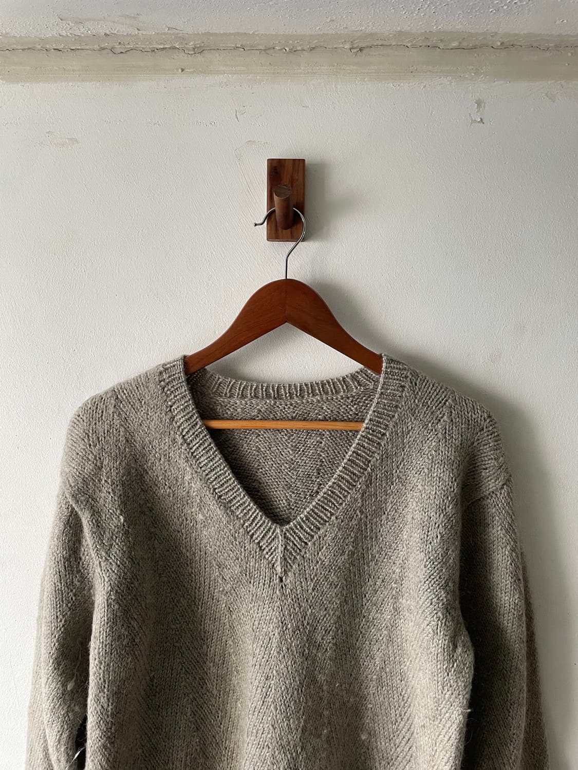 90's JPN Vintage Wool V-neck Knit 상품이미지2