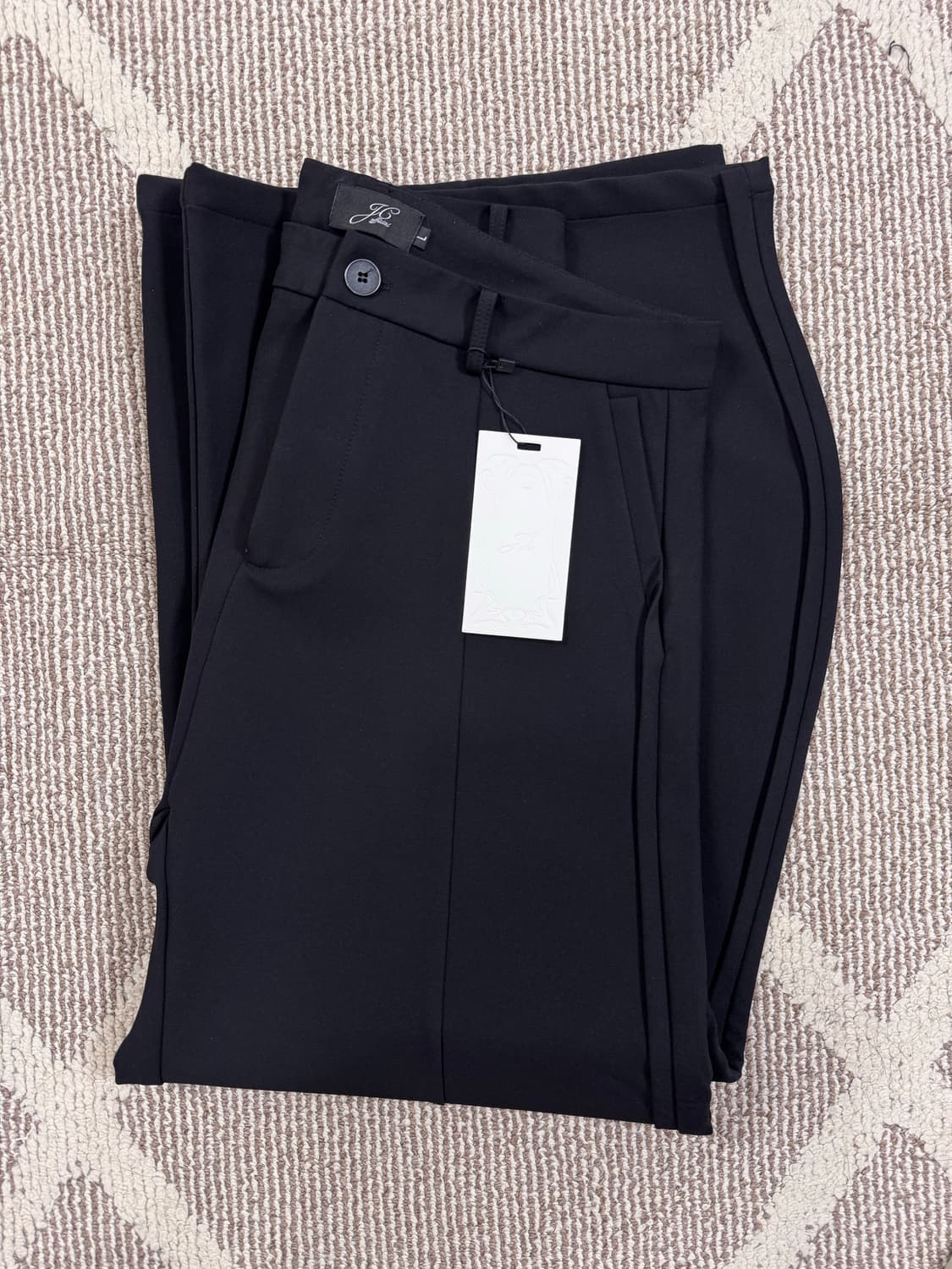 [새제품/L] JCAESAR 플레어핏 트라우저 - 블랙 상품이미지6