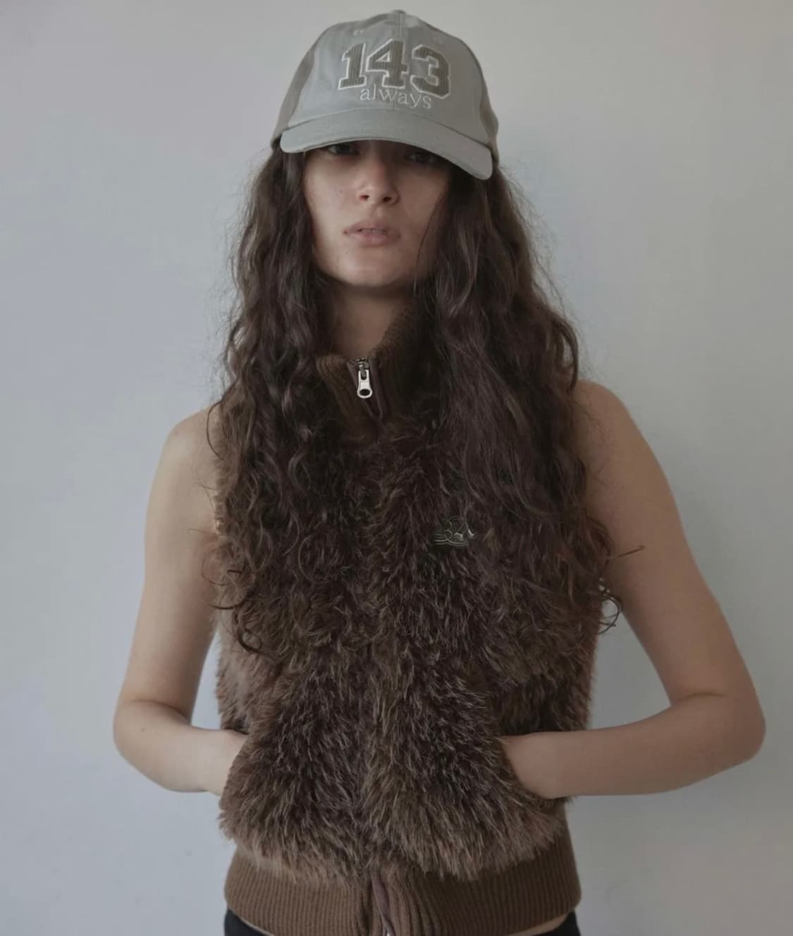 스컬프터 조끼 Faux fur zip-up vest brown 상품이미지1