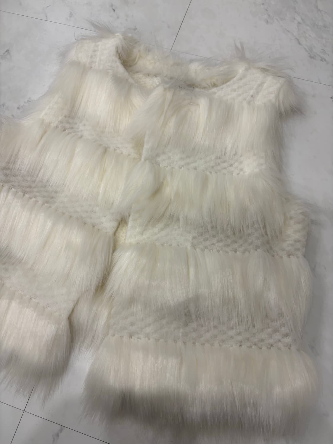 게스 빈티지y2k 숏 퍼베스트xs 상품이미지2