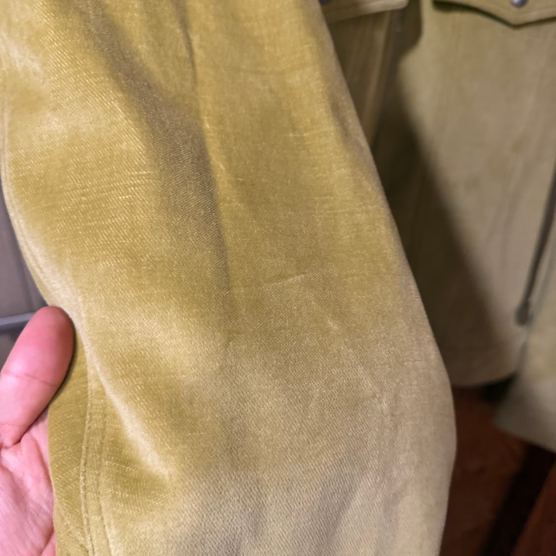 톰포드 올리브 벨벳 레더 트러커 자켓  상품이미지9