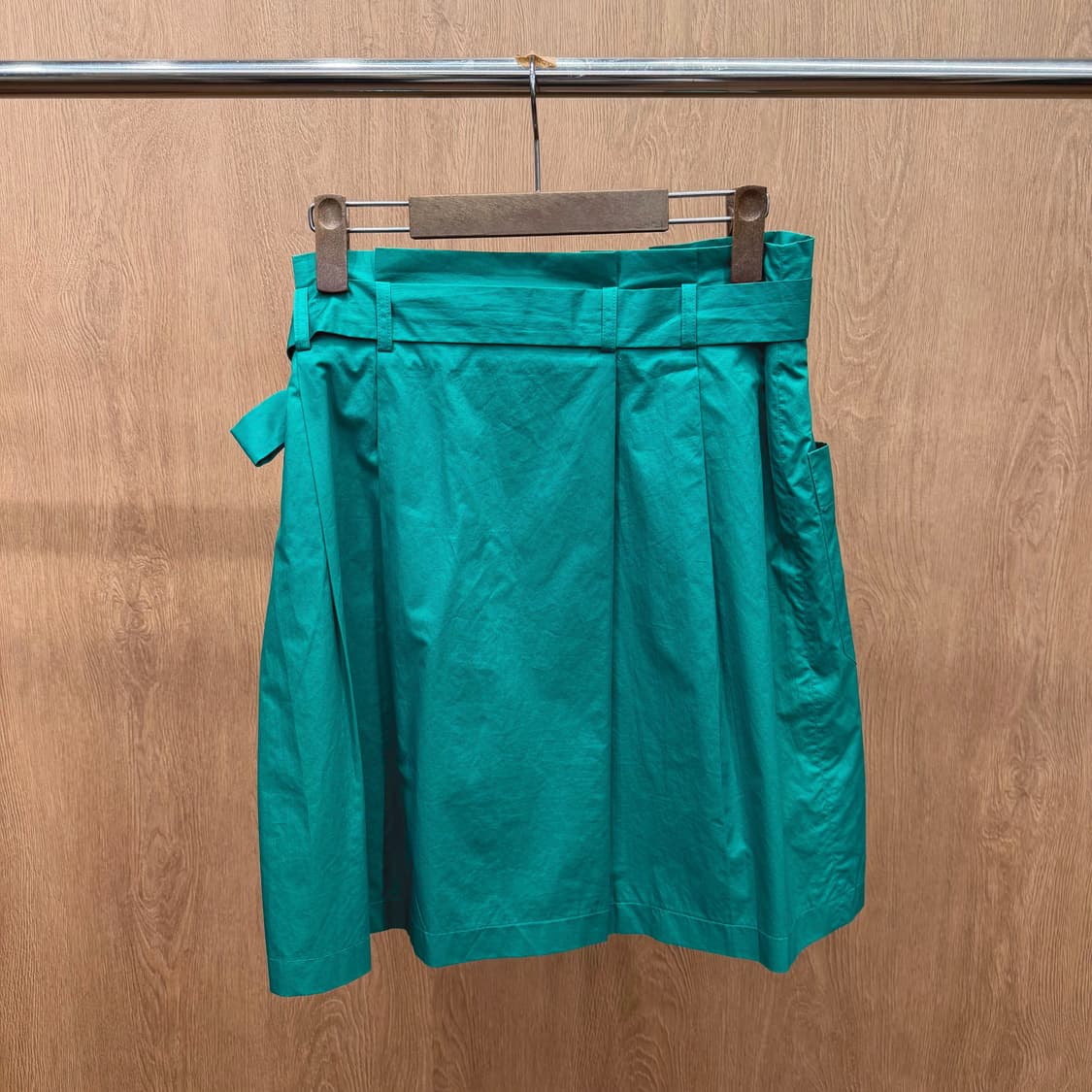 띠어리 미디 스커트 허리 스트랩 리본 타이 디테일 A라인 그린 상품이미지3