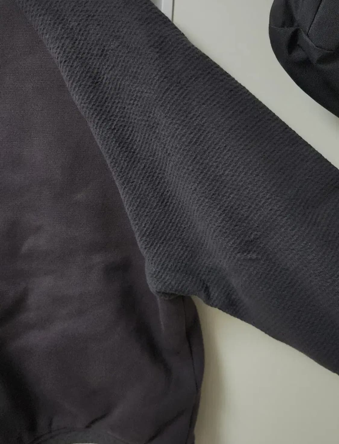 허그유어스킨 바시티자켓 챠콜 상품이미지6