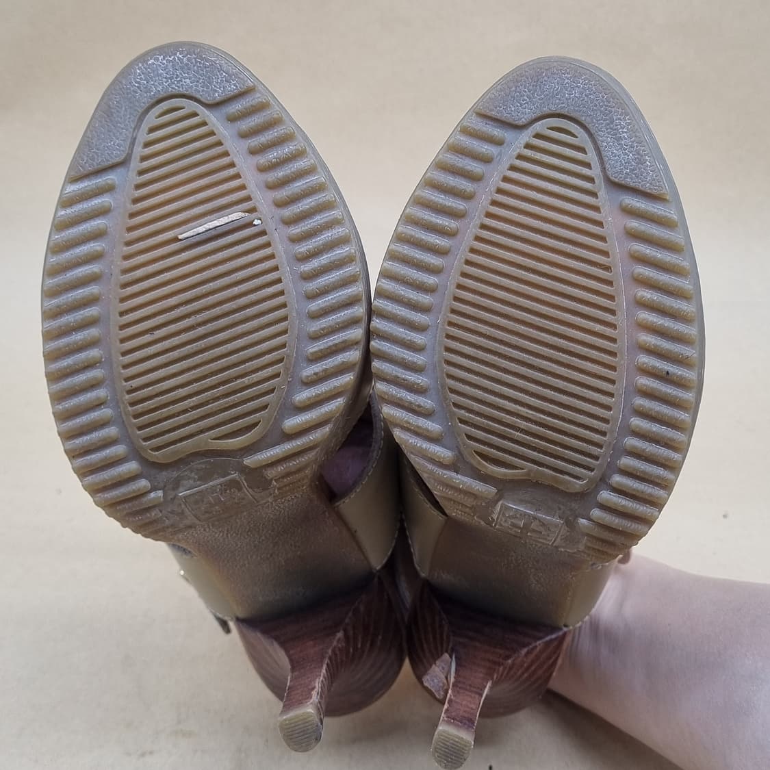 닥터마틴 레이나 슬링백 하이힐240 굽11 상품이미지3