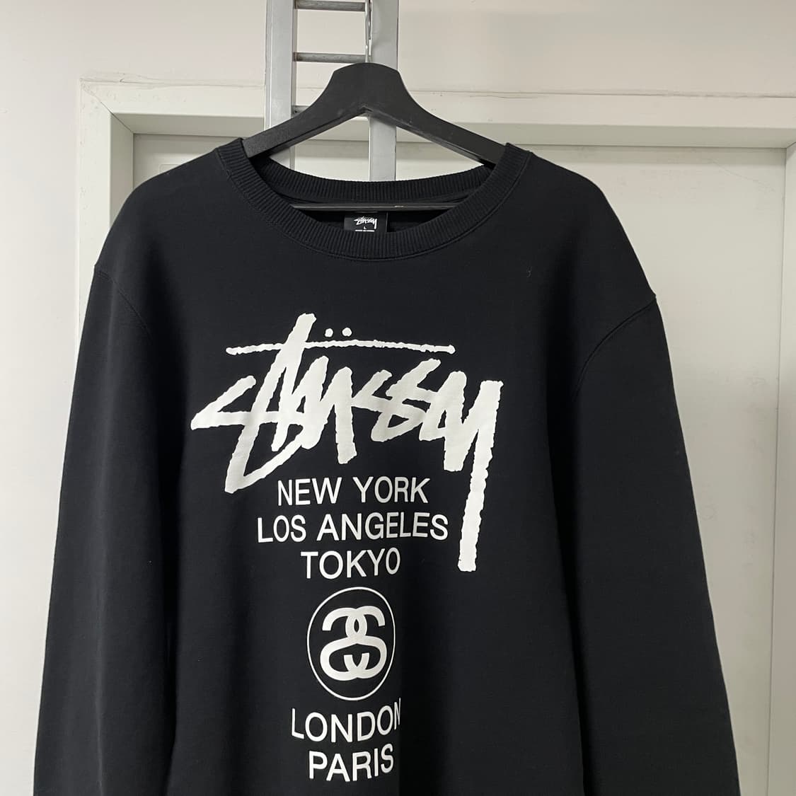 *스투시 월드투어 맨투맨 L   상품이미지2