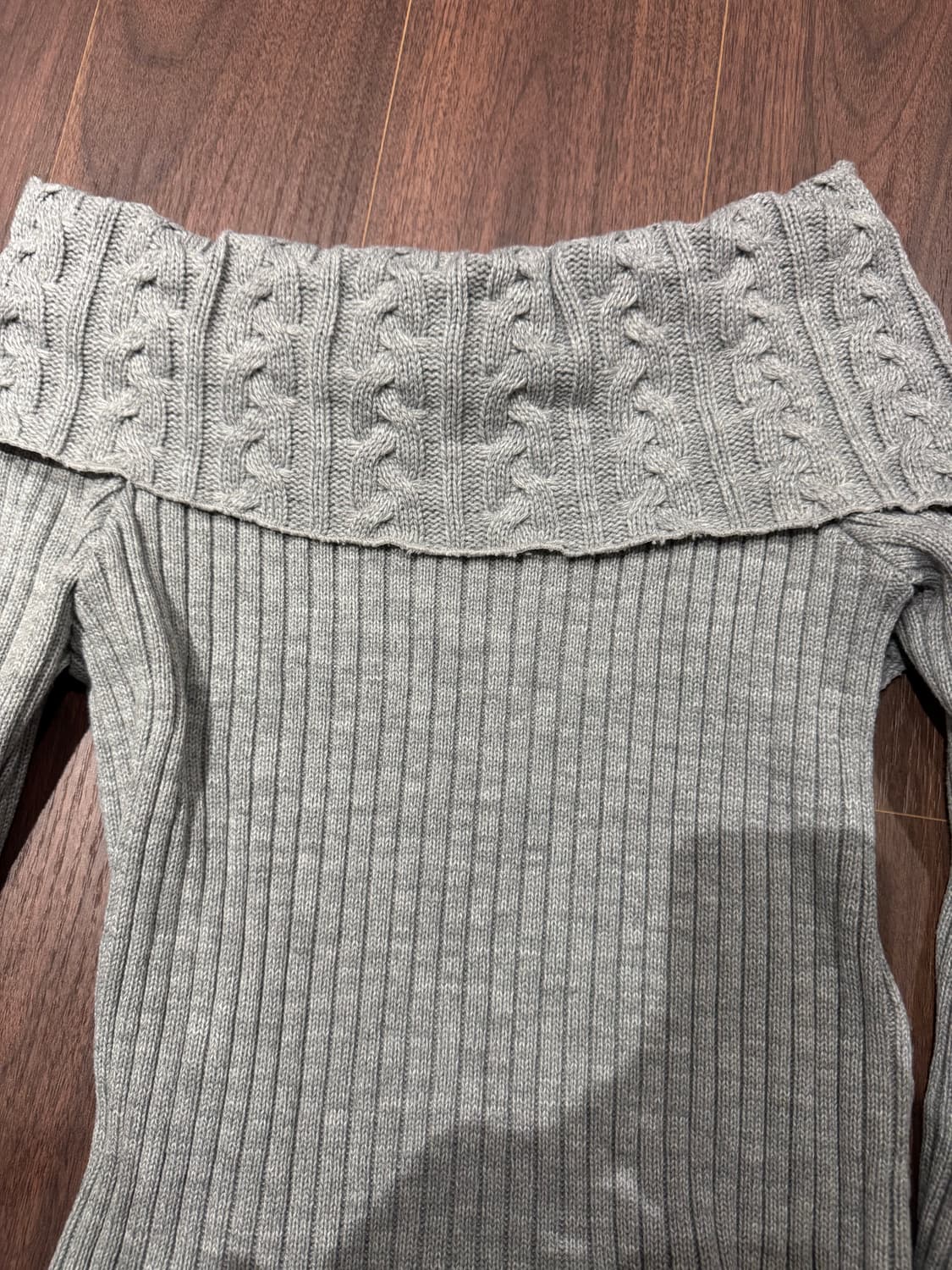 폴리수엠 오프숄더 니트 상품이미지5