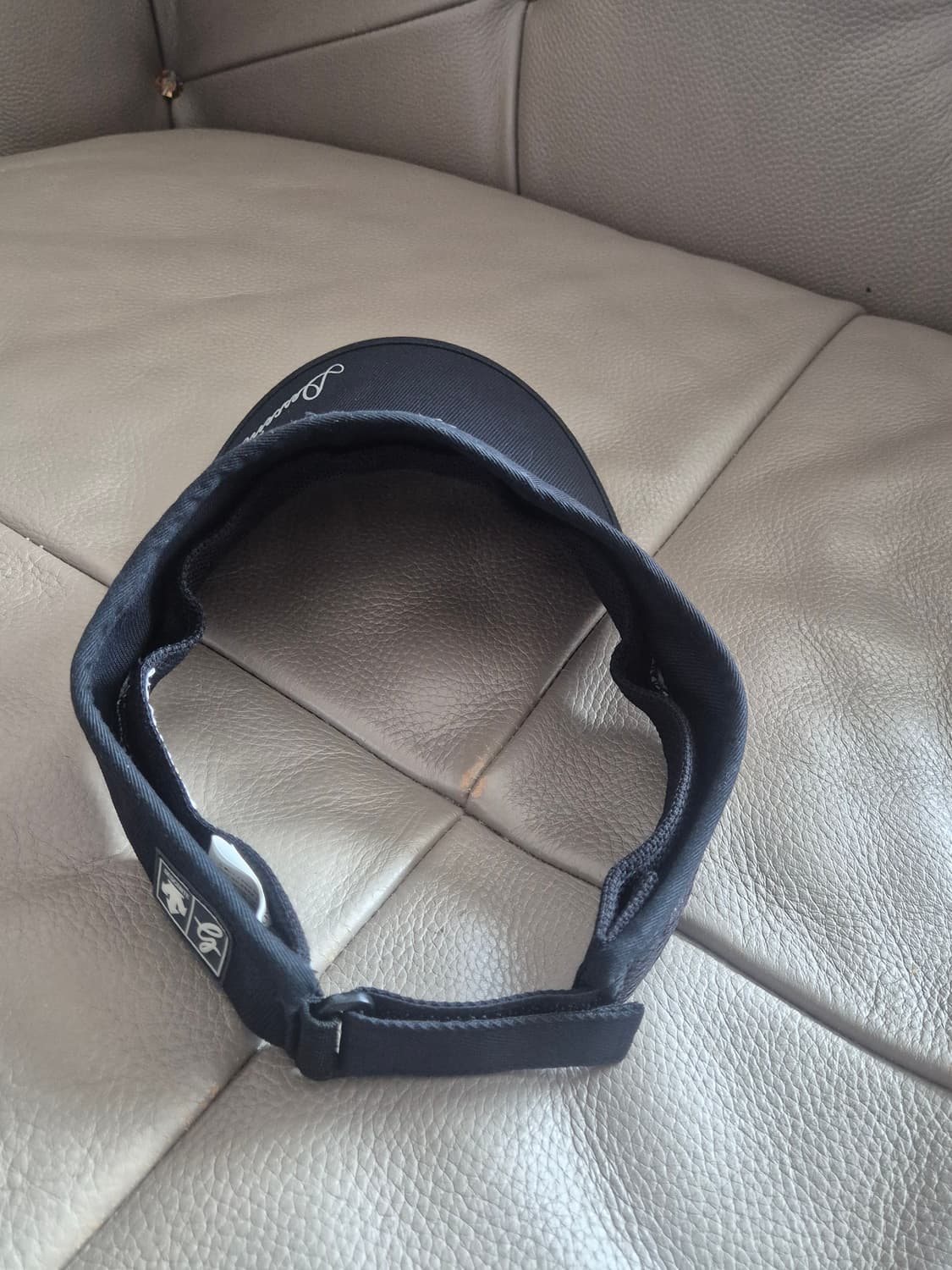 데상트 썬캡. 여자 프리 새상품급 상품이미지4