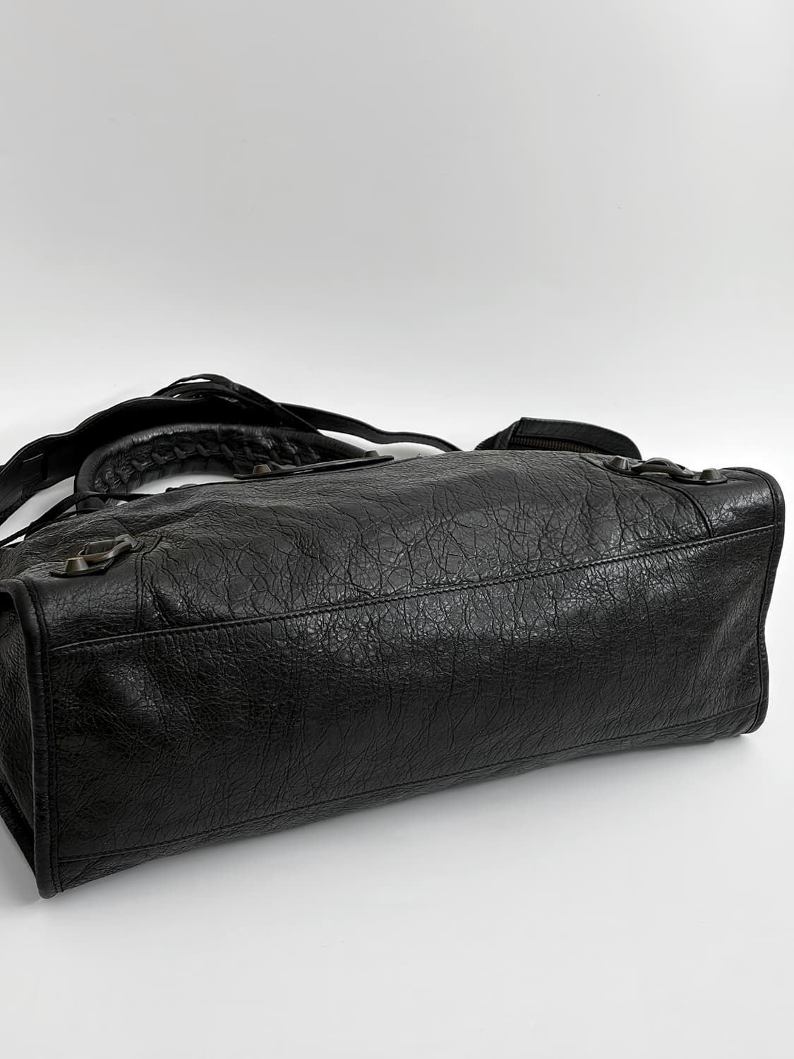 발렌시아가 클래식 시티백 미듐 판매합니다. 상품이미지8