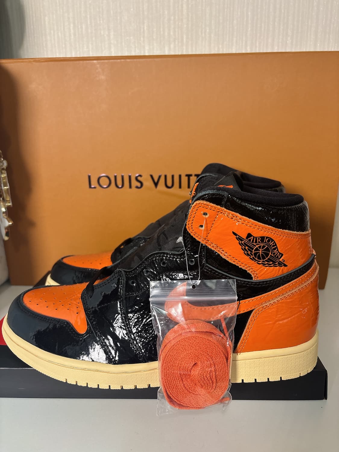 조던 1 쉐터드 백보드 3.0 상품이미지3