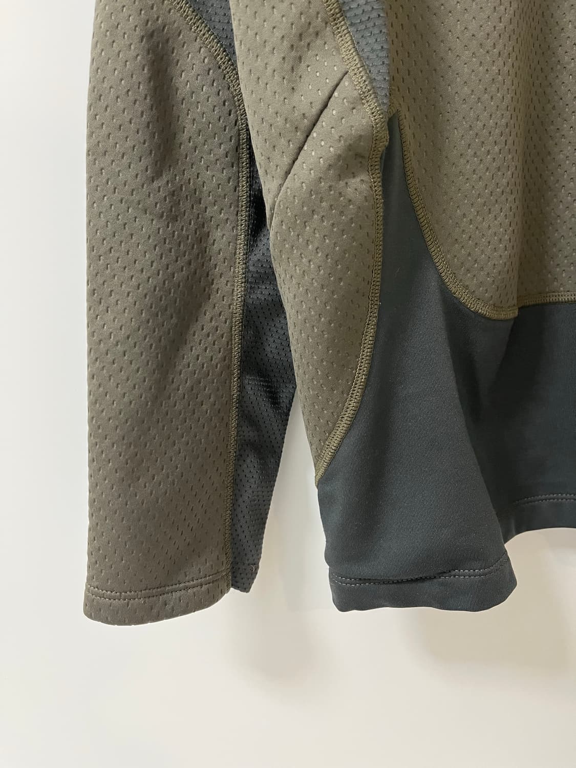 갸쿠소우 러닝 상의 상품이미지5