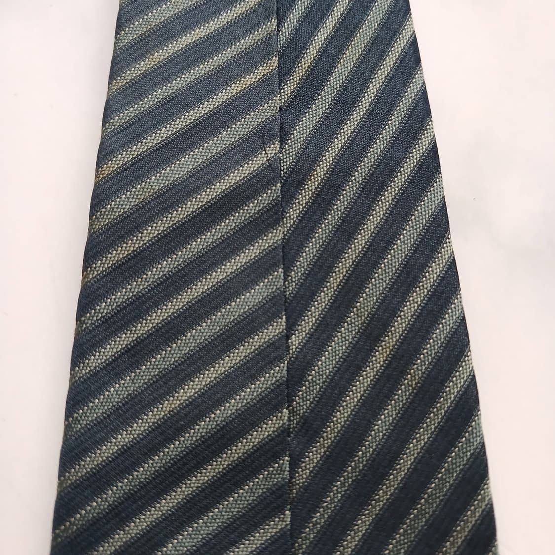 발렌티노 실크 네이비 스트라이프 넥타이 9.8cm B등급 A18608
 상품이미지9