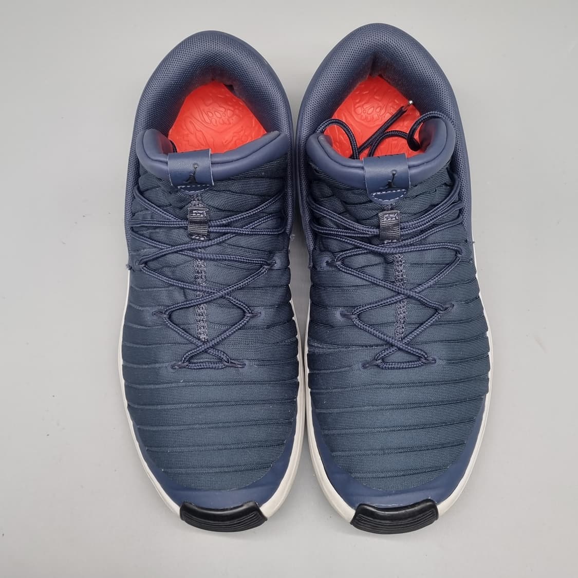 나이키 조던 플라이트럭스 남성운동화275 상품이미지2