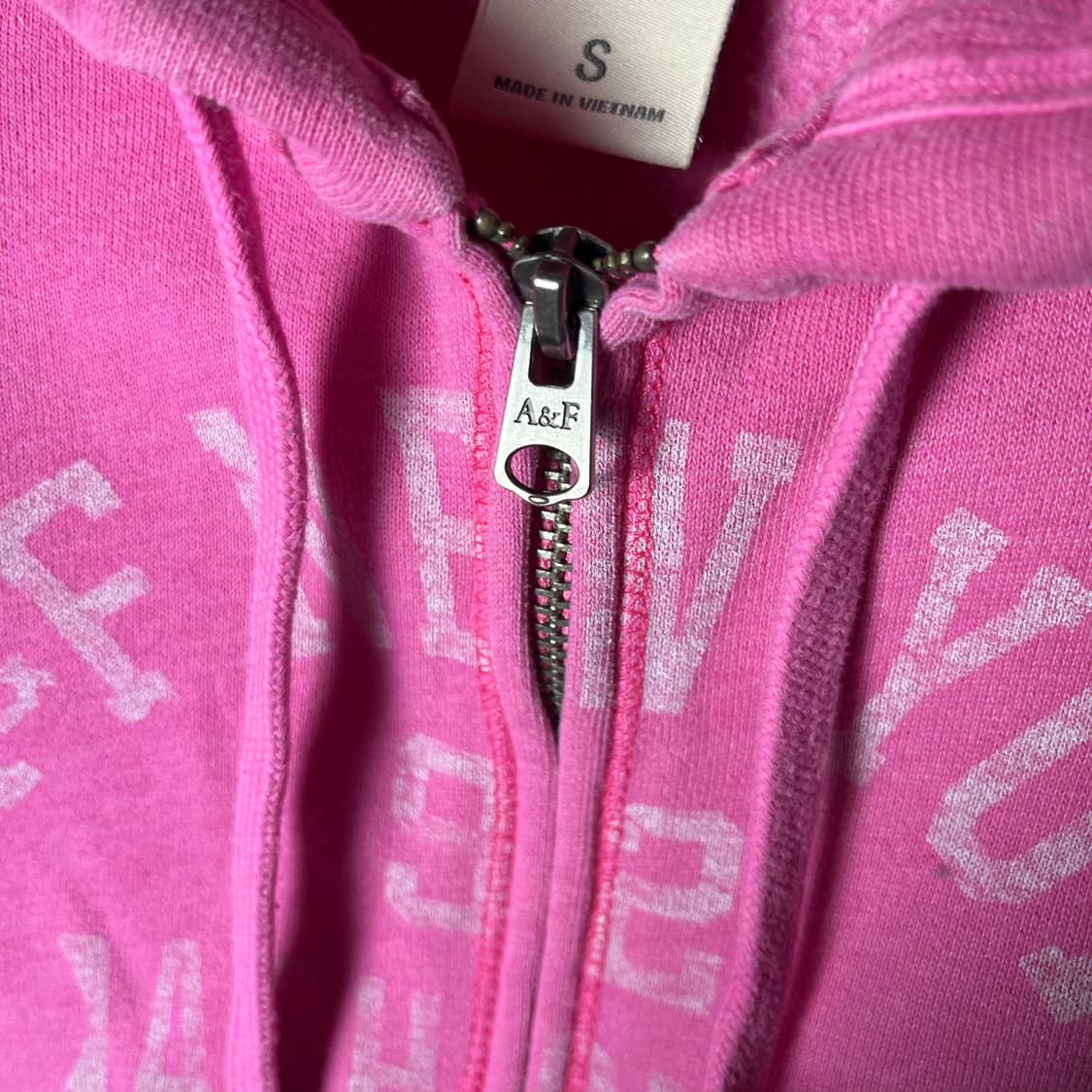 [A&F] 아베크롬비 핑크 후드집업 상품이미지4