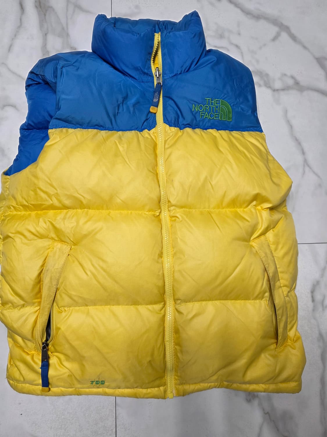 노스페이스 700 다운 베스트입니다.
 상품이미지1