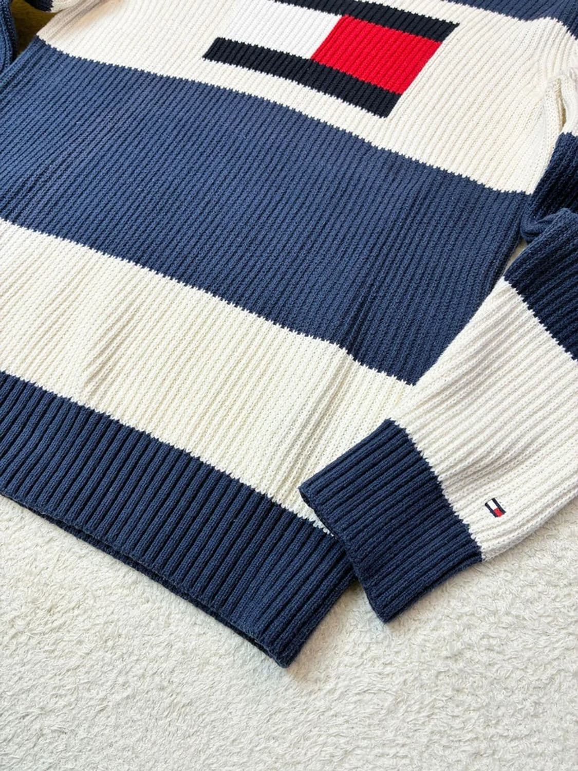 타미힐피거 스트럭처 플래그 크루넥 스웨터 PN6115    상품이미지4