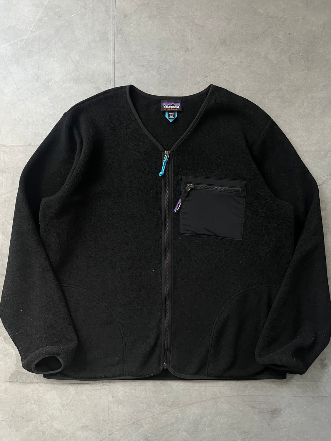 Patagonia 파타고니아 블랙 신칠라 플리스 가디건 상품이미지1