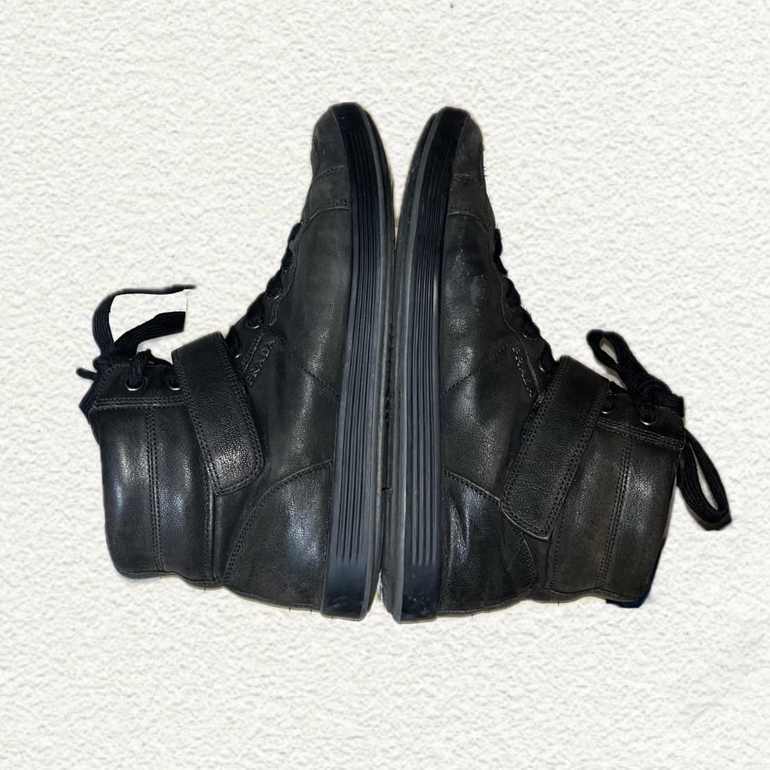 프라다 블랙 가죽 하이탑 스니커즈 9사이즈 (275) 상품이미지9