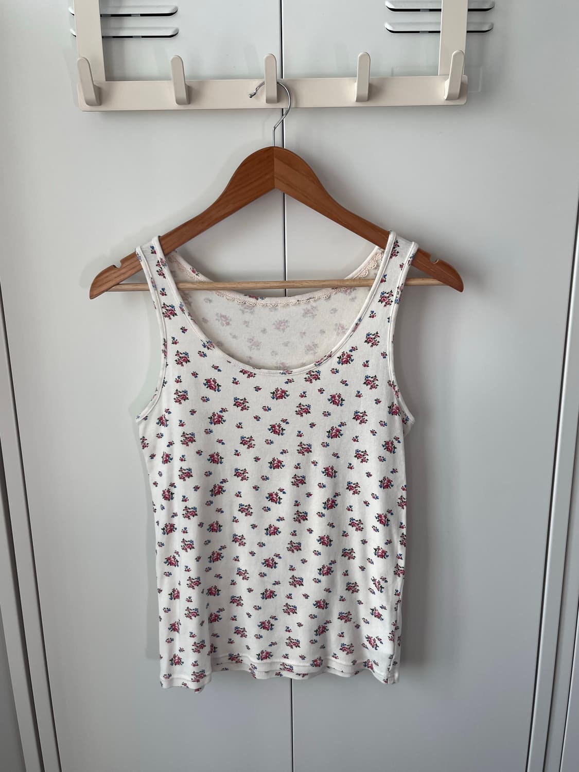 Earth music 잔꽃 패턴 슬리브리스 상품이미지6