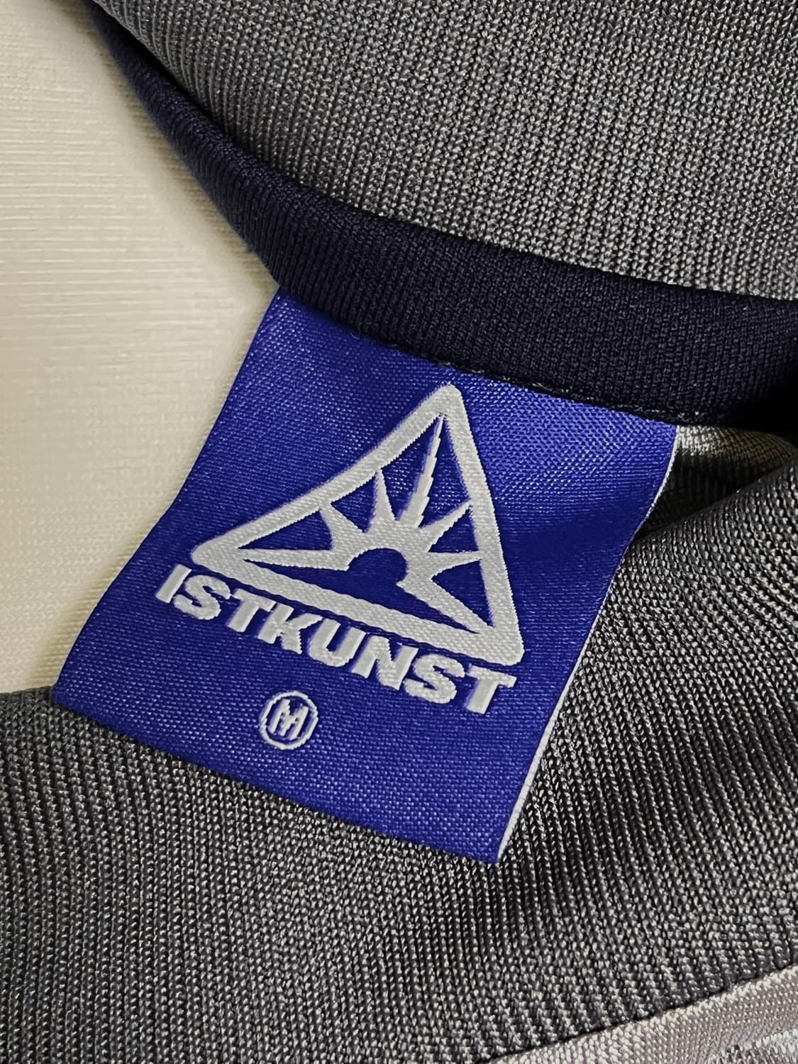 이스트쿤스트 저지 상품이미지3