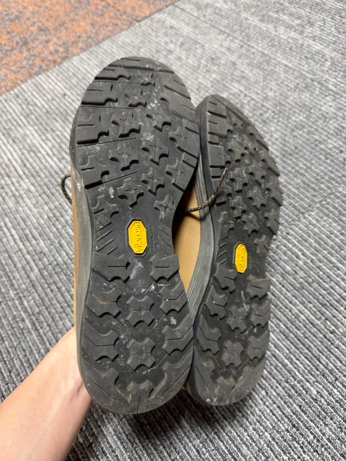 아크테릭스 컨실 fl 270 상품이미지2