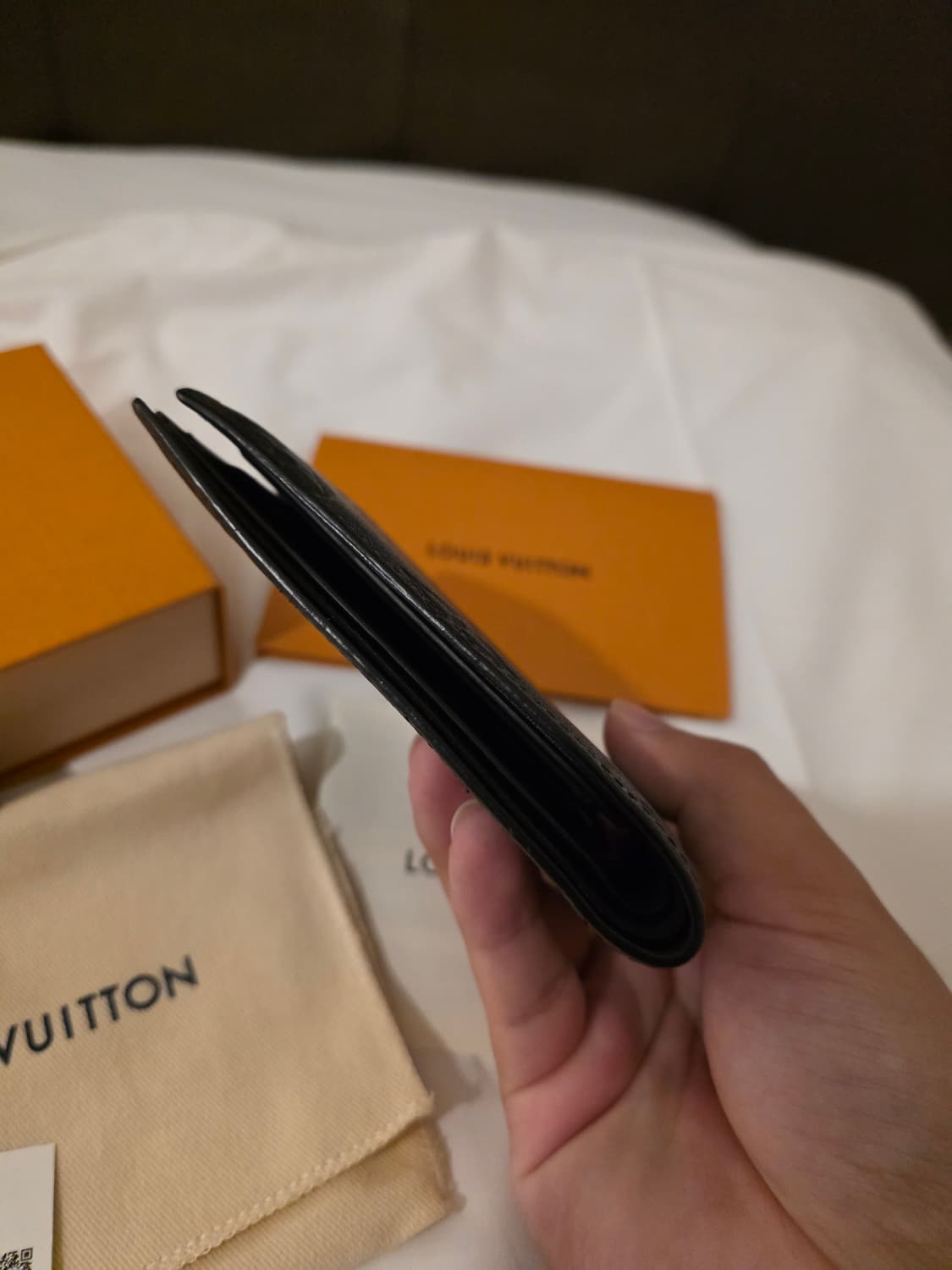 [새상품급,풀구성]25ss 루이비통 쉐도우 반지갑 상품이미지6