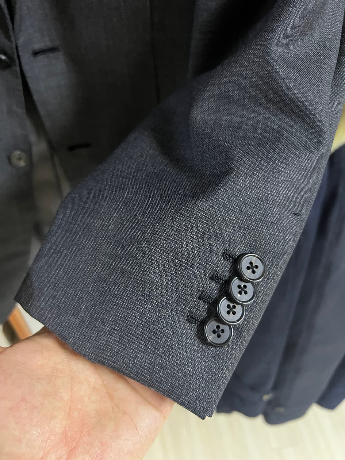 홀랜드앤쉐리 인터시티 차콜 삭스킨 비스포크 맞춤 자켓 상품이미지4