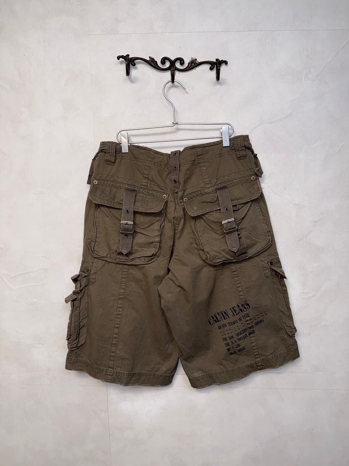 Ash brown buckle pocket lettering 카고반바지  상품이미지4