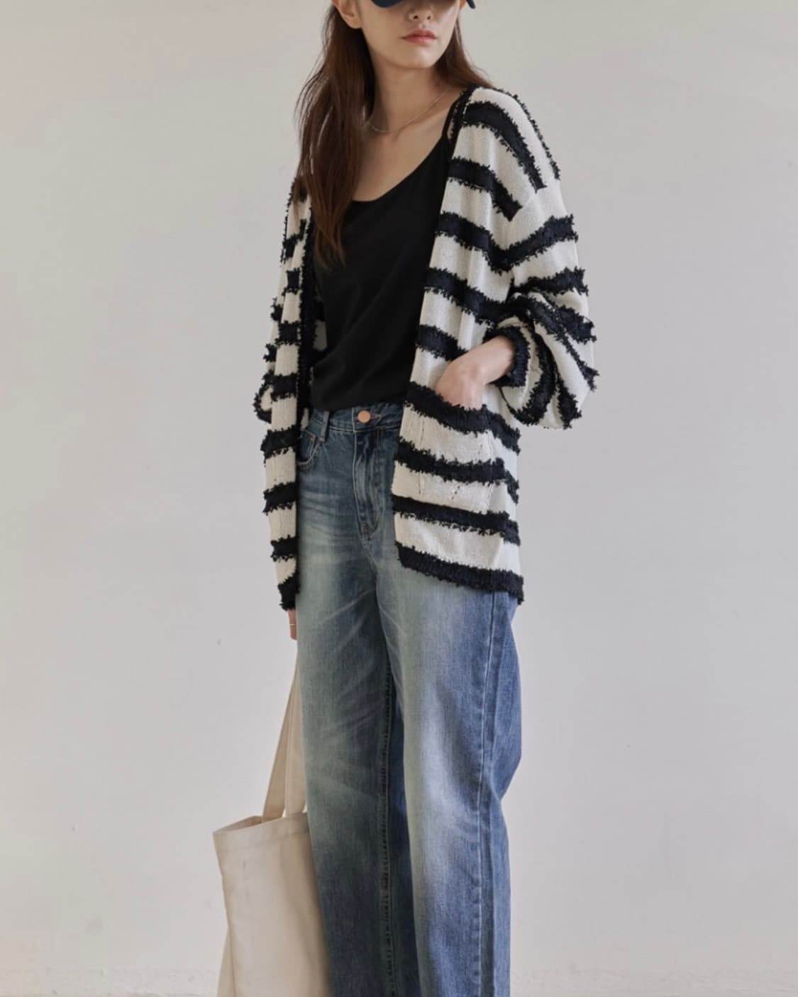 더버터크림 스트라이프 가디건 상품이미지1