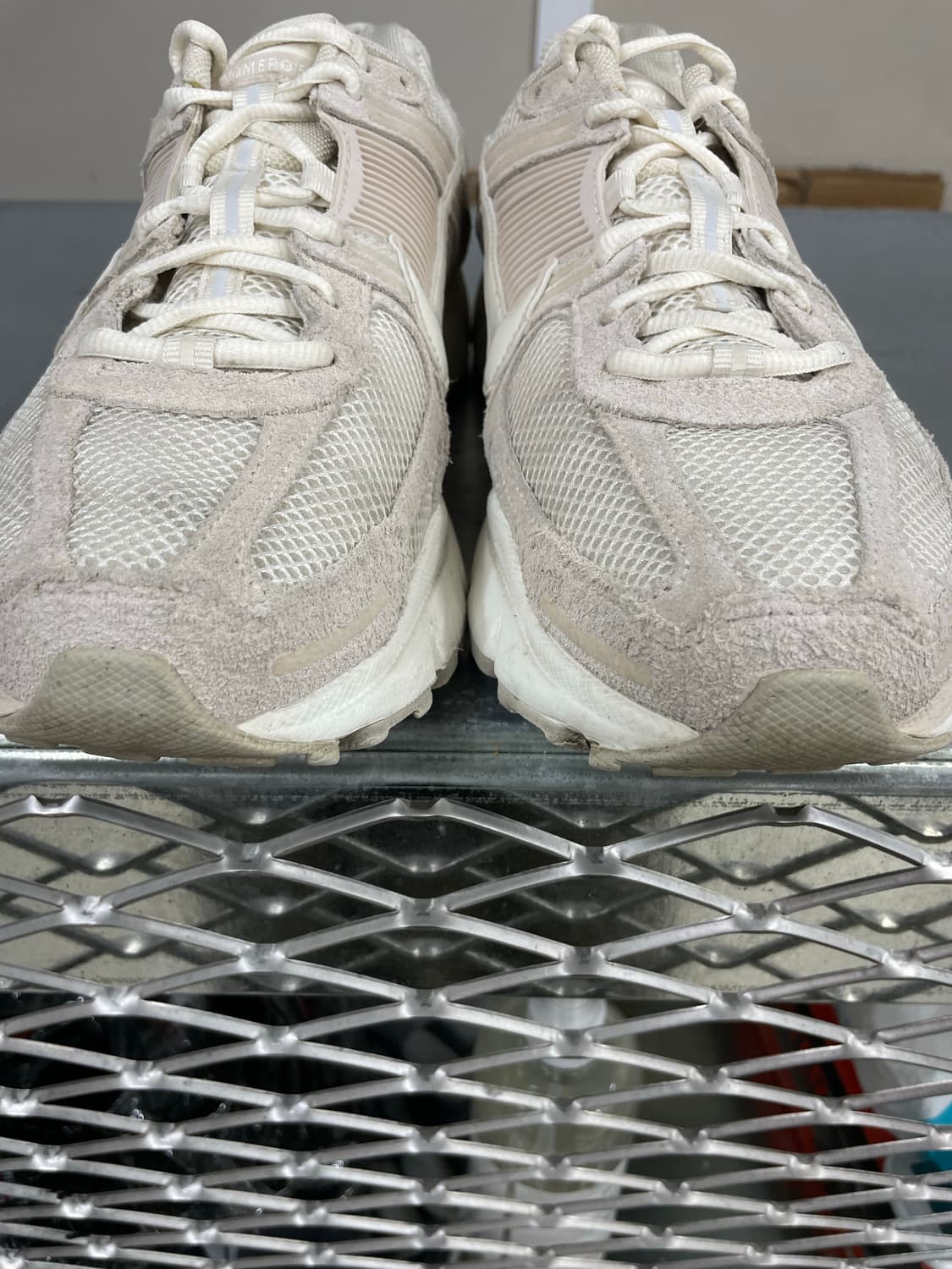 나이키 줌 보메로 5 화이트 팬텀 280 (gr-4296) 상품이미지8