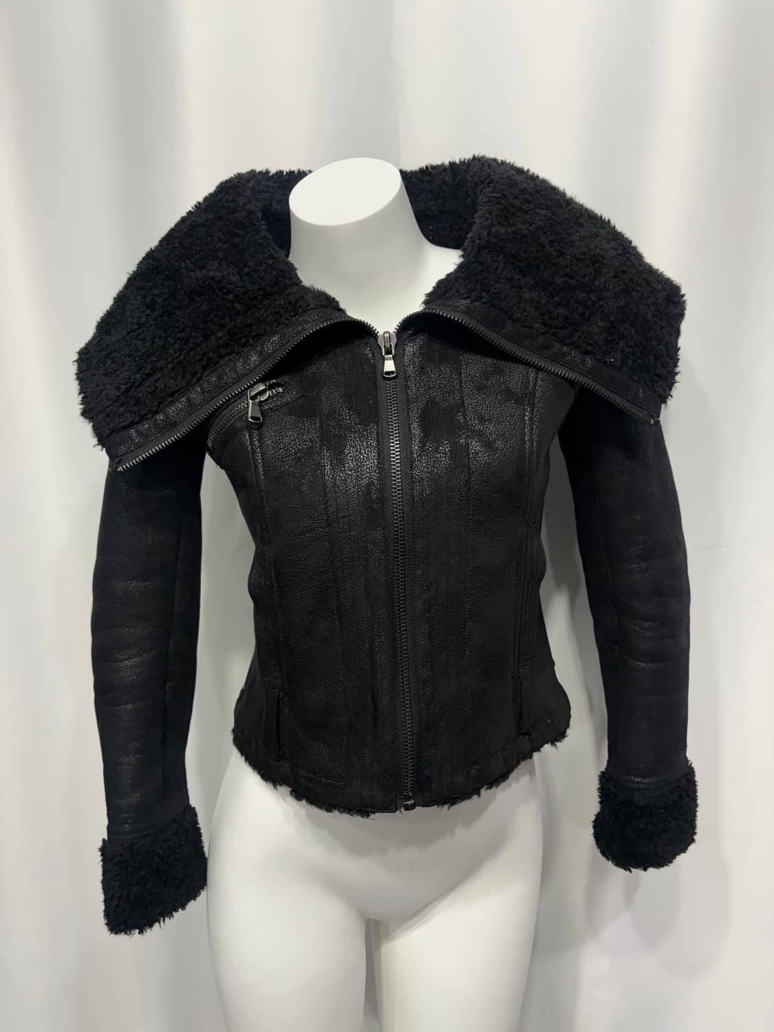 🎸블랙 숏 무스탕 자켓🎸 상품이미지5