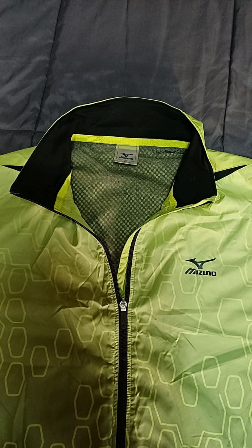 미즈노 얇은바람막이 110 가슴63 기장75 상품이미지2