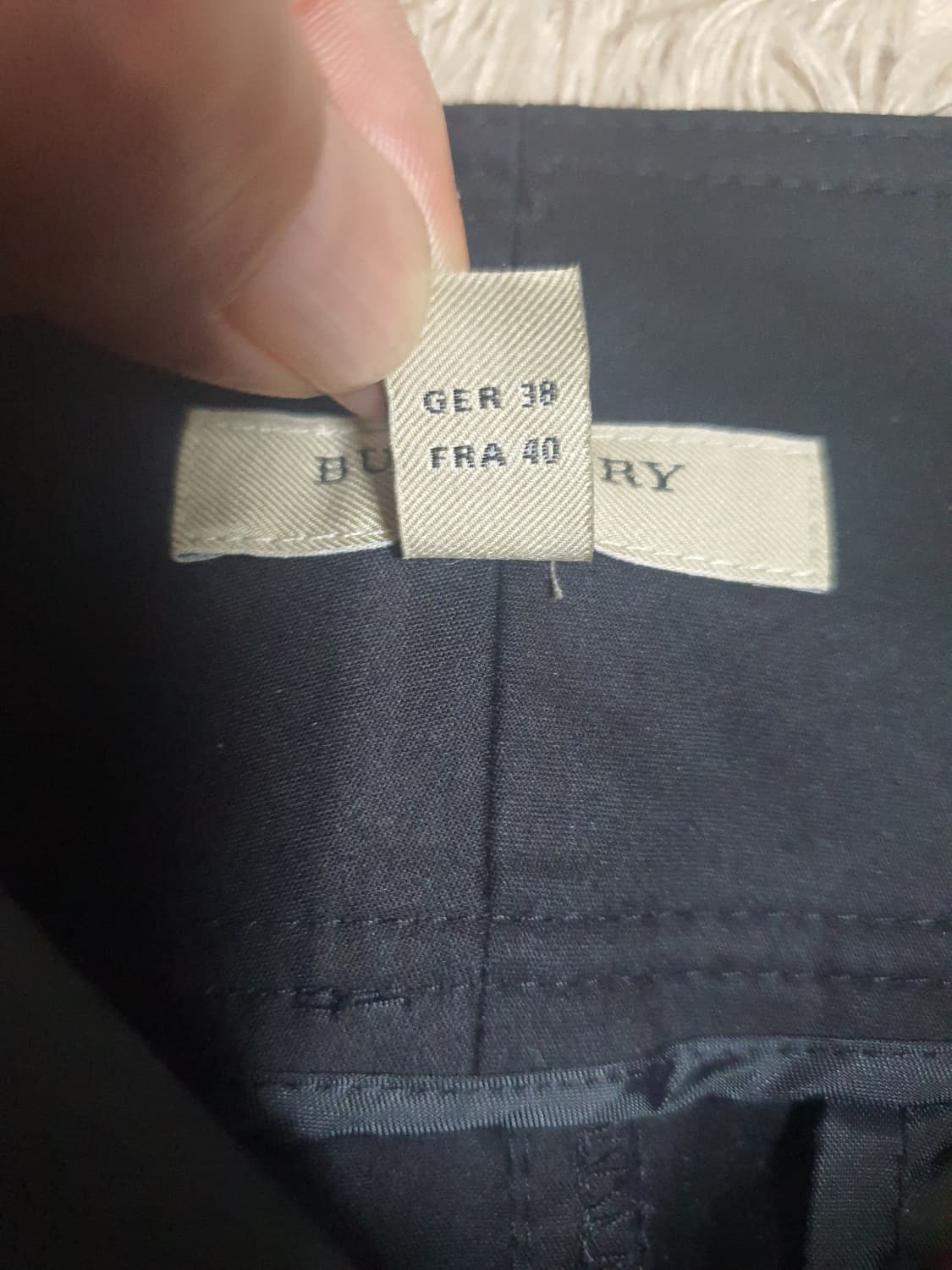 버버리 스커트 상태좋고 깨끗해요 사이즈28~ 30 상품이미지4