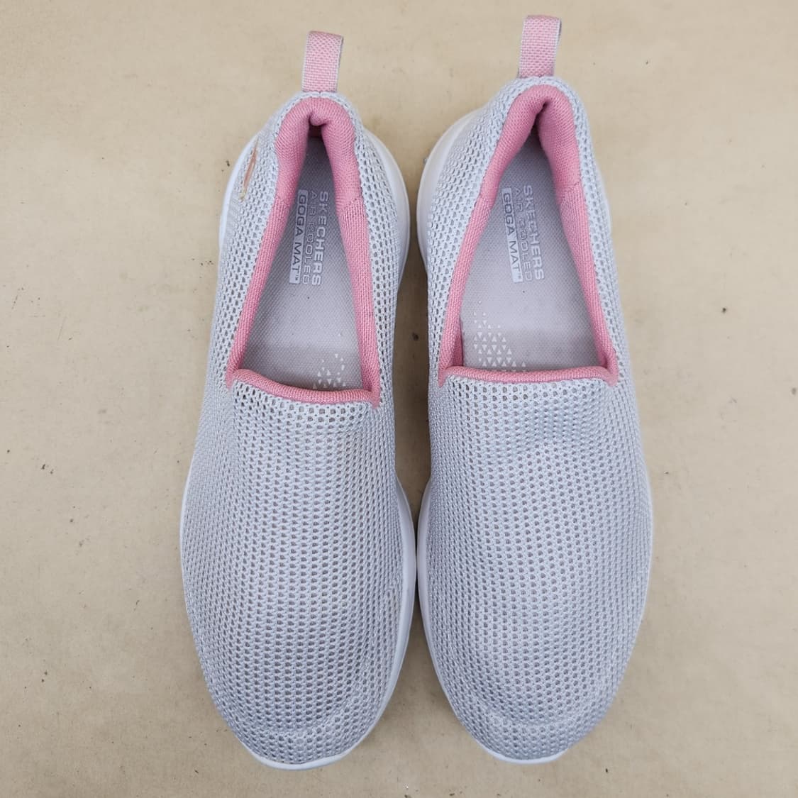 스케쳐스 고워크 조이 여성 슬립온 240 상품이미지2