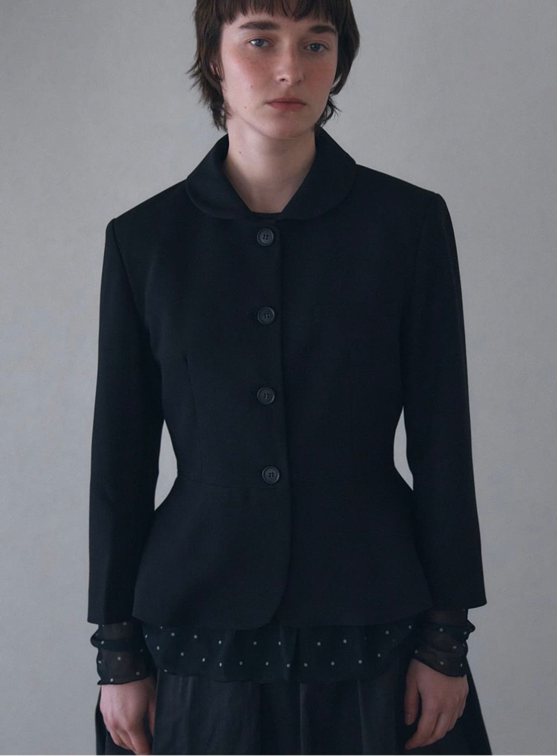 바니쉬먼트 Round collar flare jacket_black 상품이미지3