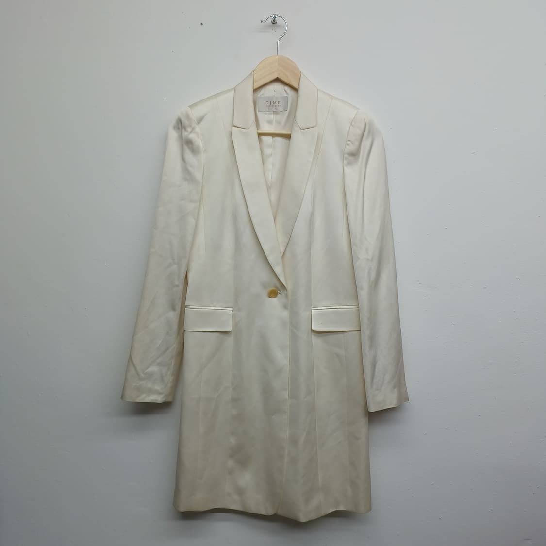 타임 포스트 모던 화이트  롱 자켓  55 상품이미지1