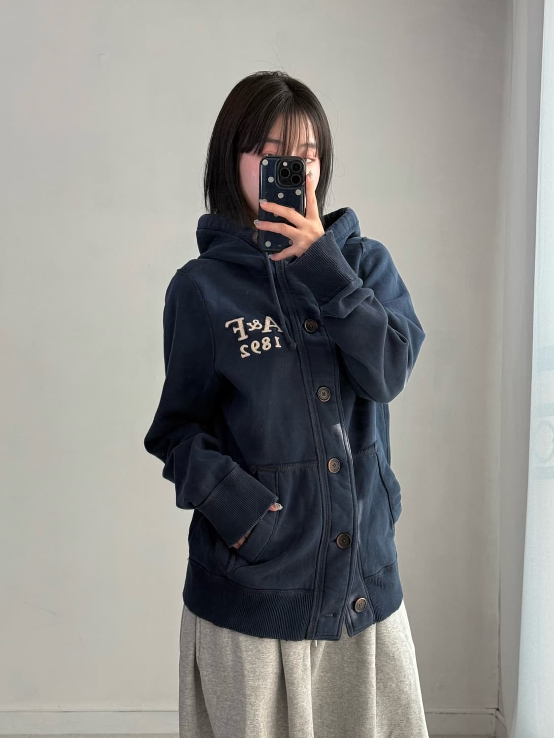 아베크롬비 네이비 버튼 후드집업 상품이미지2