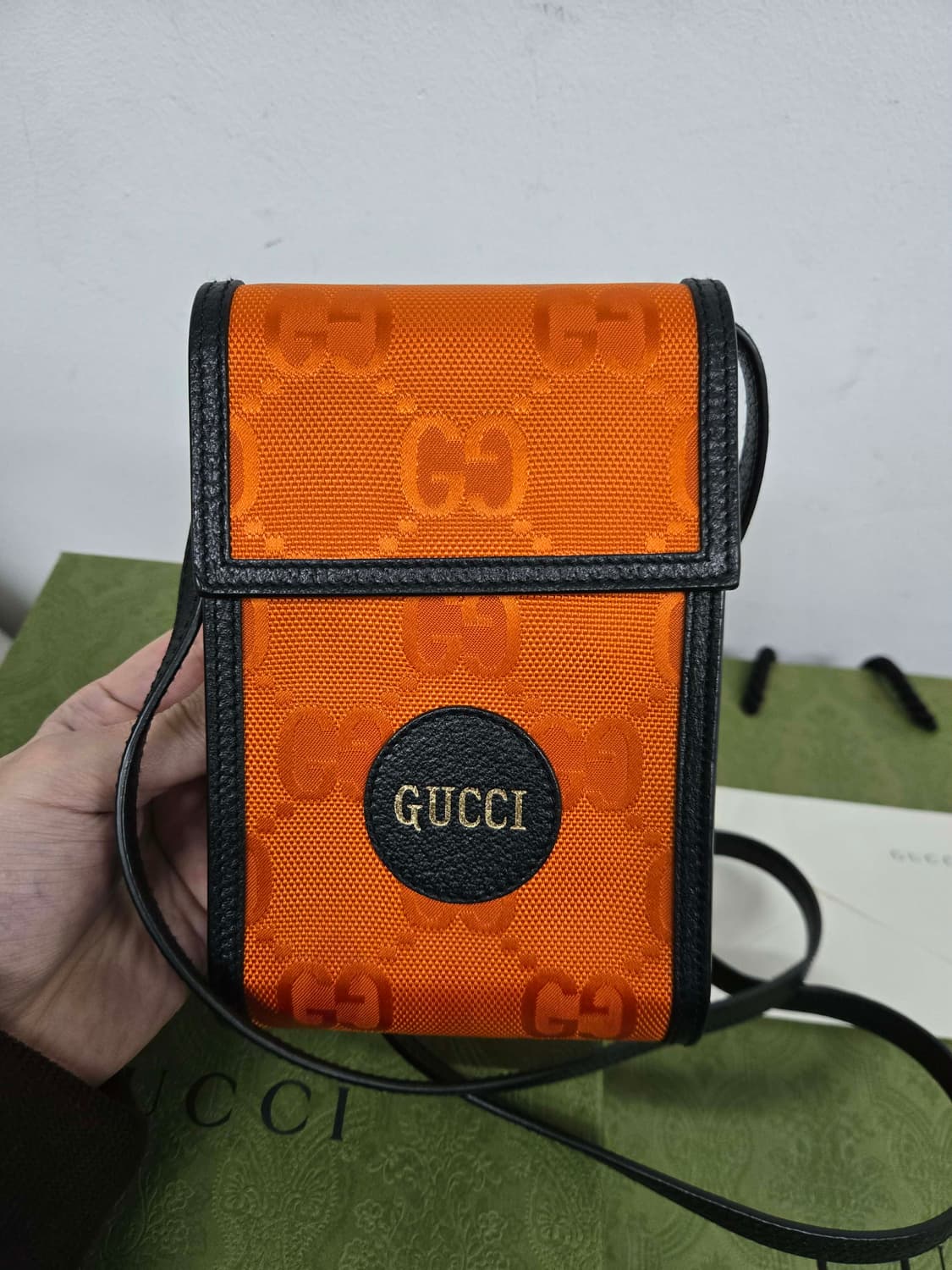 [보증서 정품] 구찌 오프더그리드 폰홀더백 상품이미지4