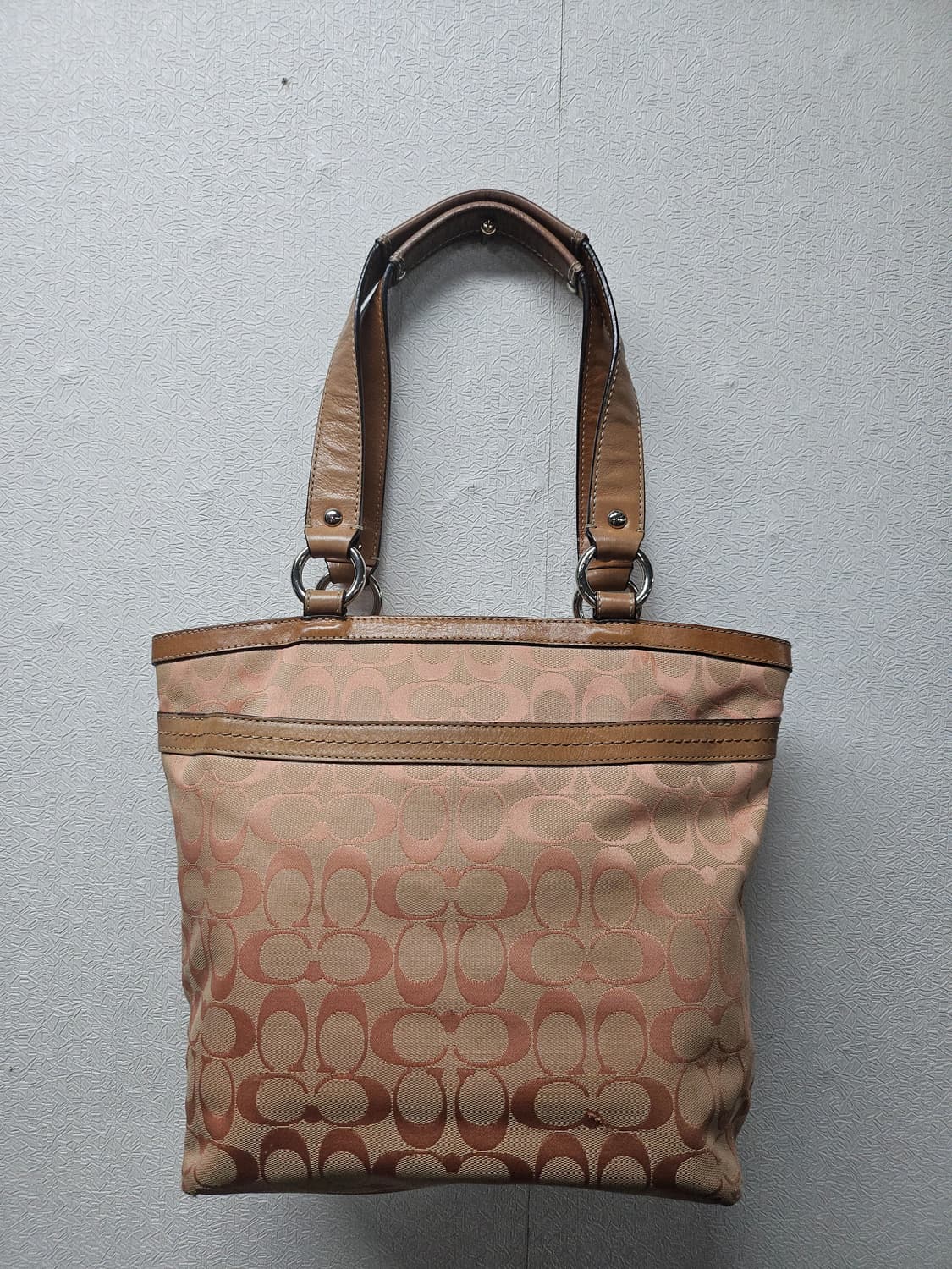 COACH 코치 시그니처 자가드 숄더백 상품이미지2