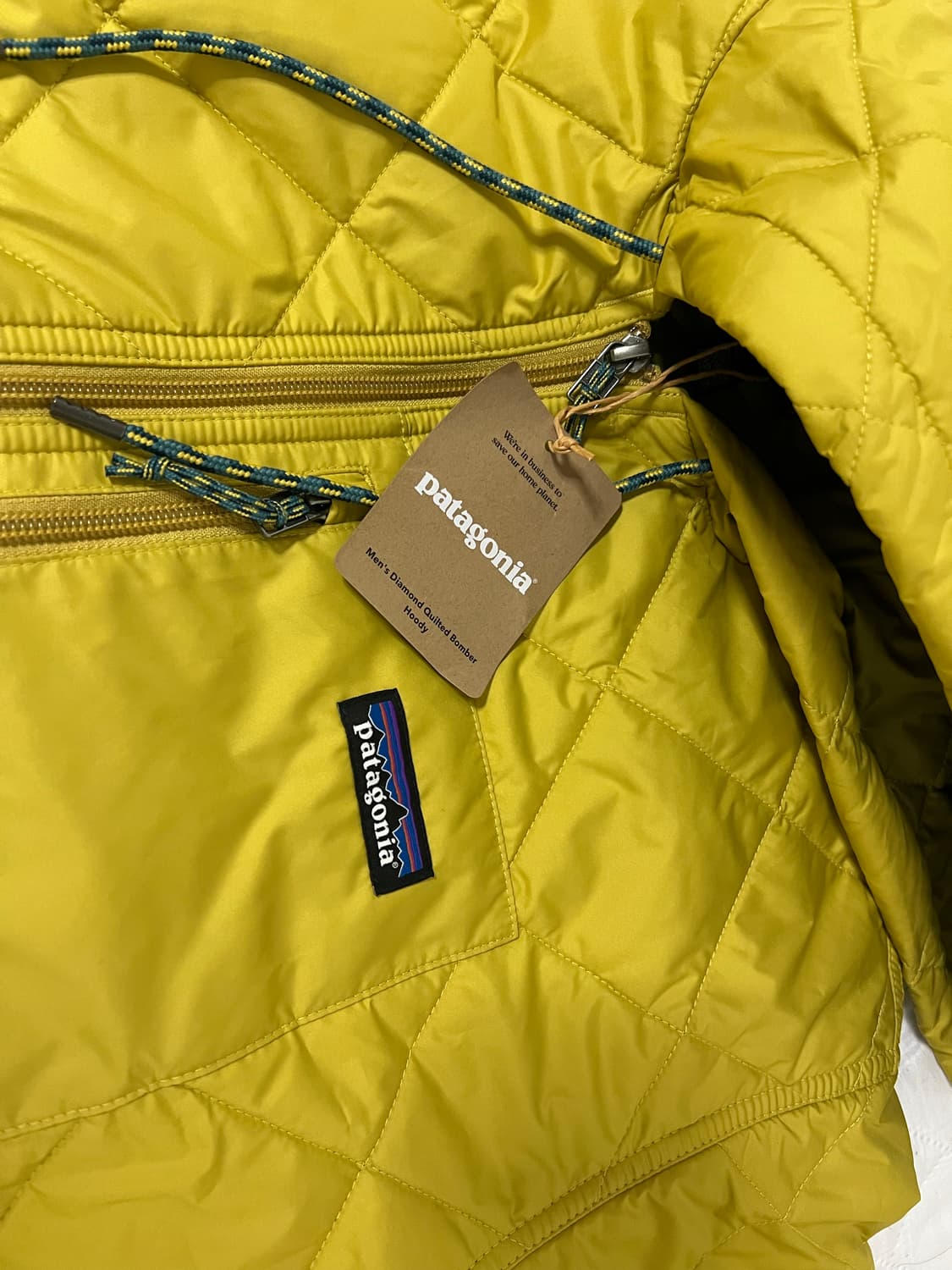 [L] 파타고니아 다이아몬드 퀼티드 봄버 붐버 후디 번들그린 경량패딩 상품이미지2