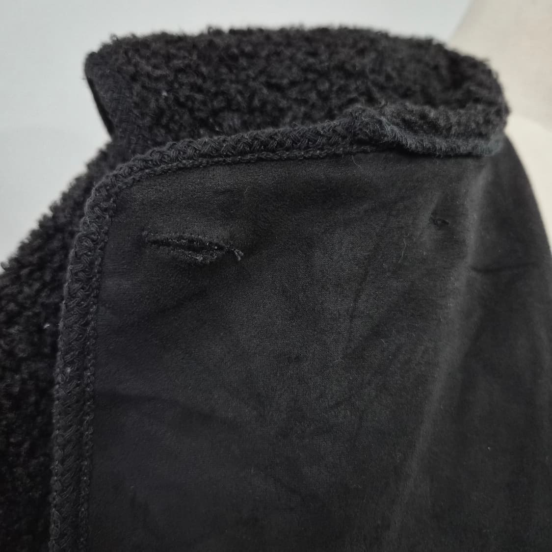 O.S.K 블랙 빅카라 더블 부클 코트 상품이미지9