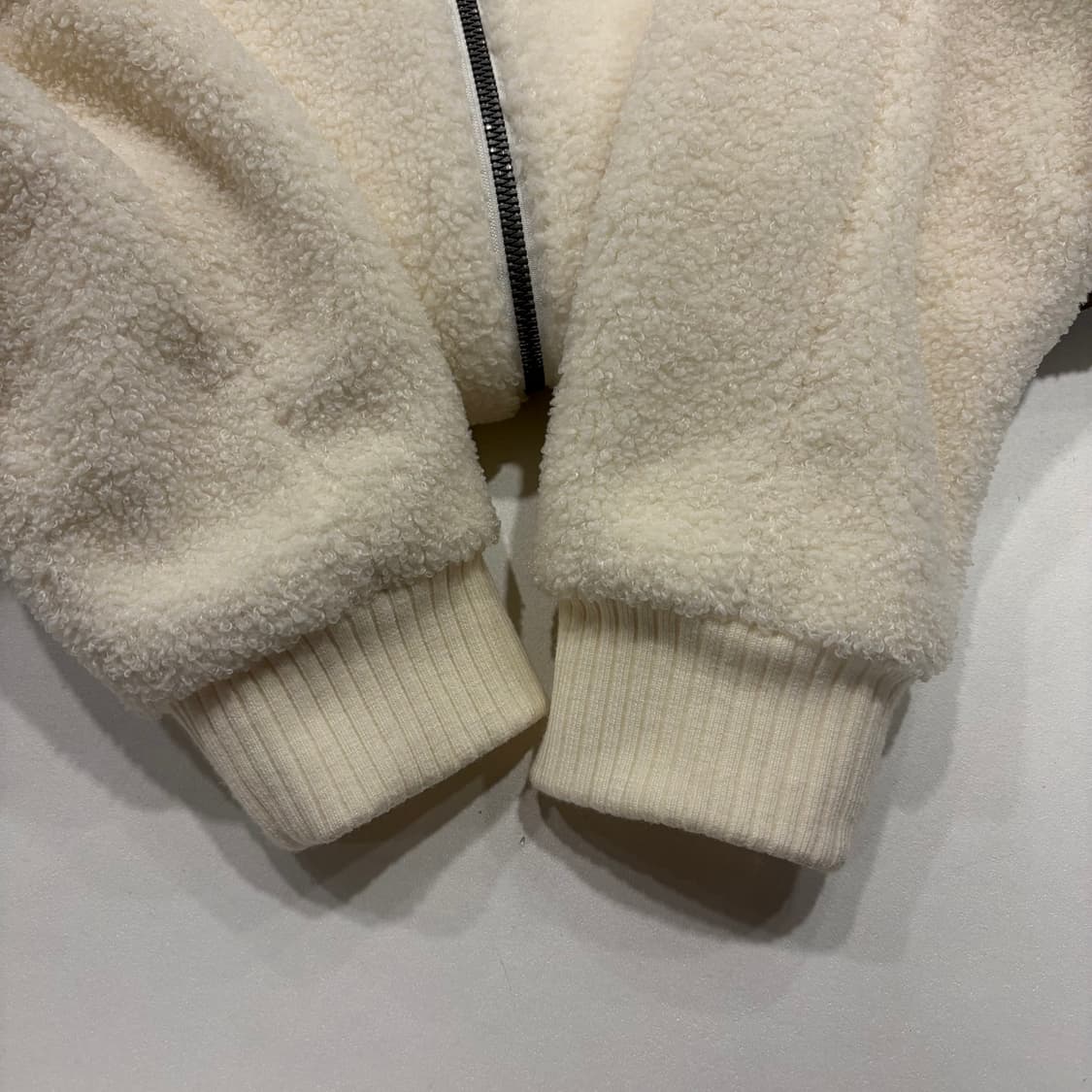 [S] 어뉴골프 레더 빅로고 아이보리 뽀글이 자켓 B470 상품이미지8