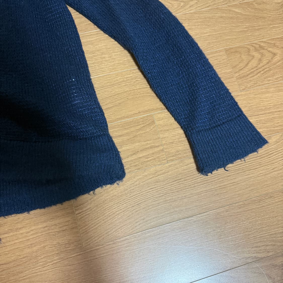 해칭룸 부클 니트 후드집업 네이비 3사이즈 상품이미지4
