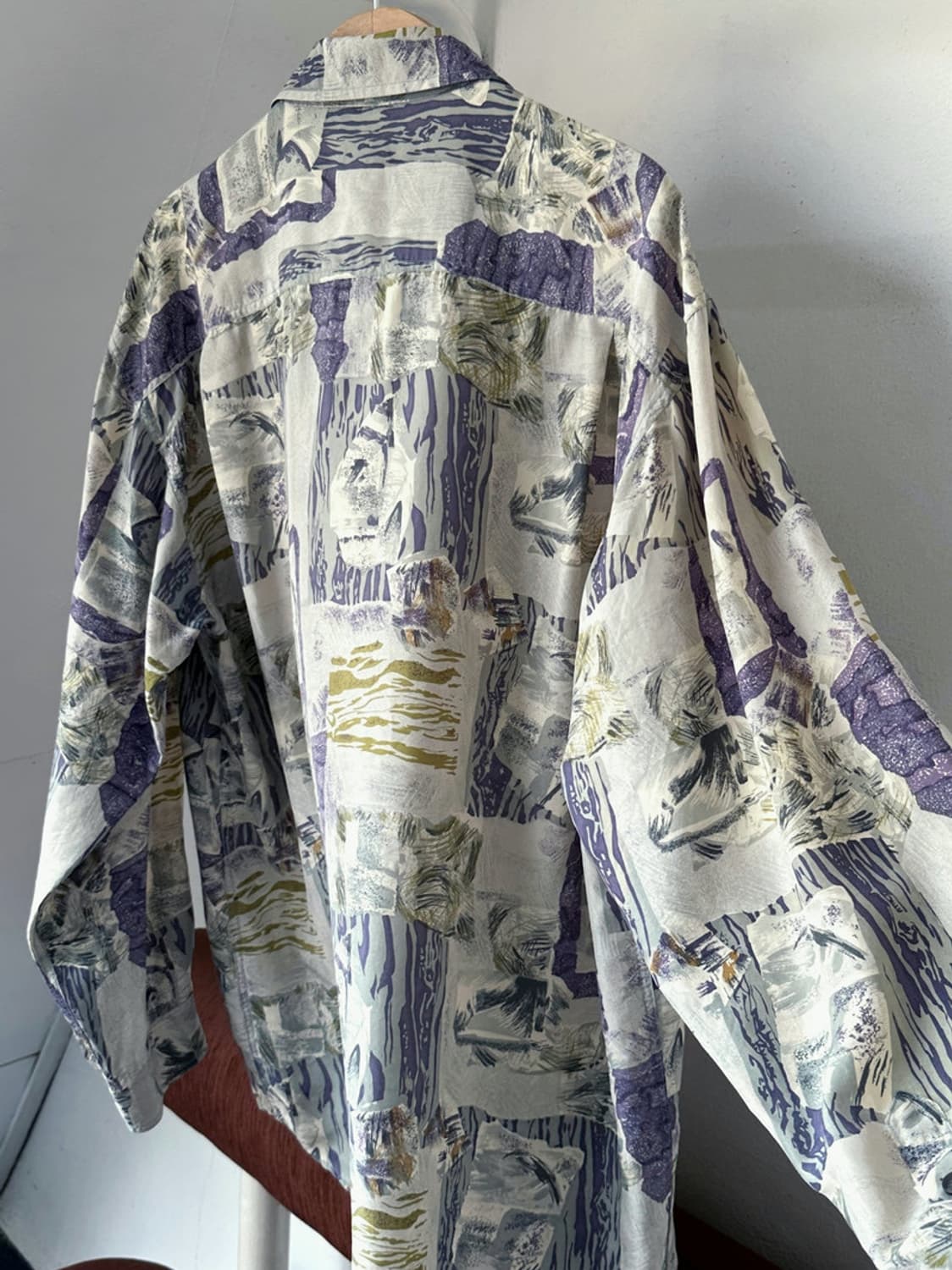 Light silk loose design shirt 상품이미지4