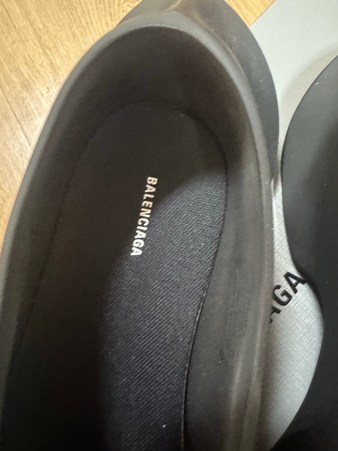 발렌시아가 스페이스 슈 42 상품이미지3